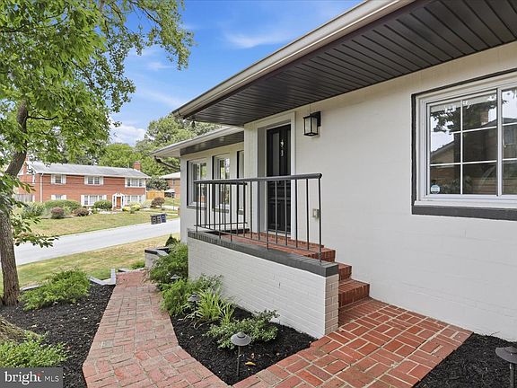 5th image of 6410 Bushey Dr