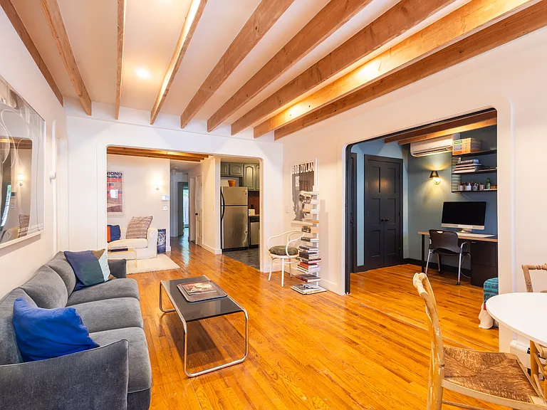 776 Putnam Ave #1 — Photo 4