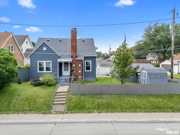 1320 19th Ave, Moline, IL 61265