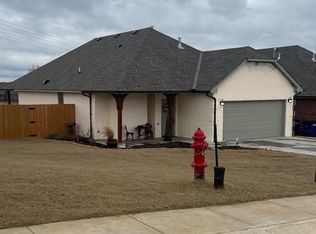 24 Timber Ln, Harrah, OK 73045