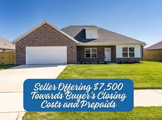 158 N Banner Ave, Farmington, AR 72730