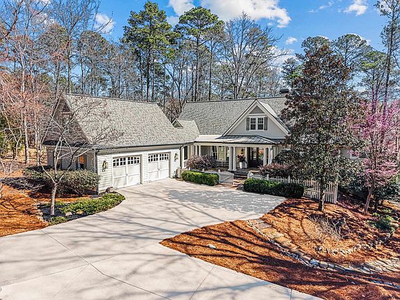 3rd image of 1020 Liberty Bluff Ln