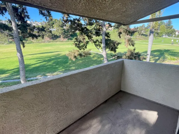 2607 Pirineos Way Unit 201, Carlsbad, CA 92009