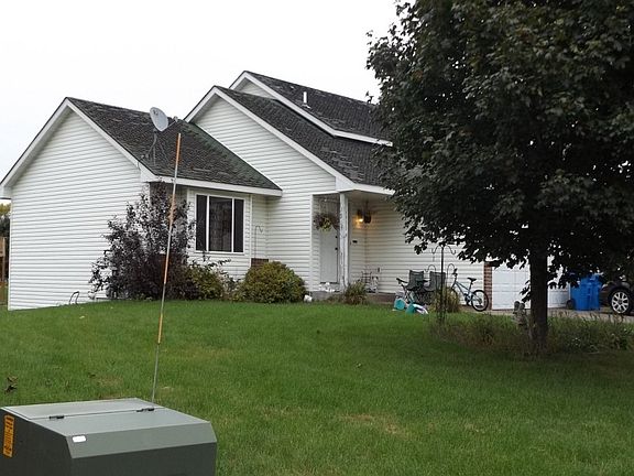 2nd image of 1920 Bridgewater Blvd S