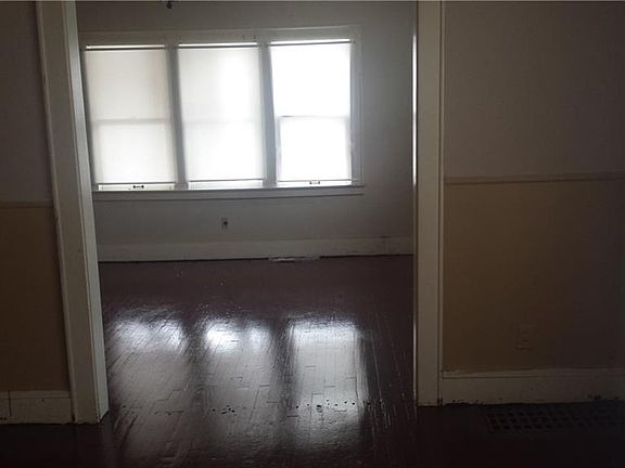 5th image of 139-41 Hope Ave