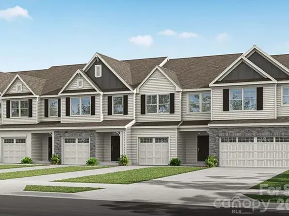4308 Black Ct, Harrisburg, NC 28075