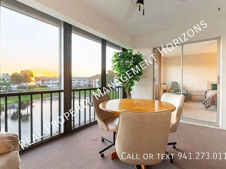 4813 Independence Dr — Photo 13