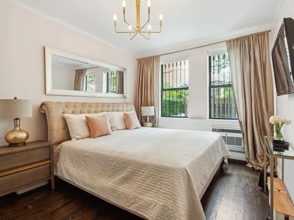 5 Mount Morris Park West image 7 of 12