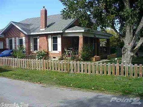 2nd image of 220 S 12th St