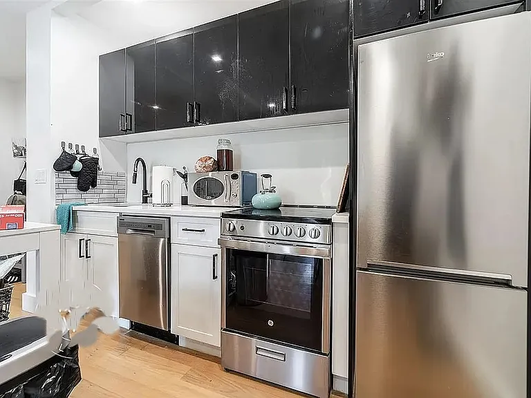 28 E 31st St #4E — Photo 1