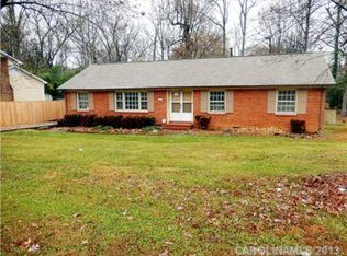 6507 Eaglecrest Rd, Charlotte, NC 28212