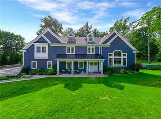 9 Innisfree Pl, Eastchester, NY