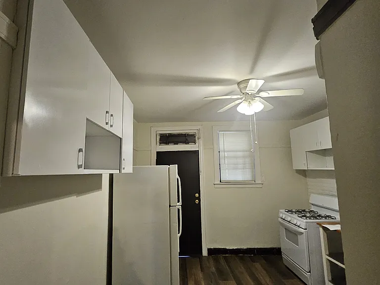 8033 S Marshfield Ave #1 — Photo 6