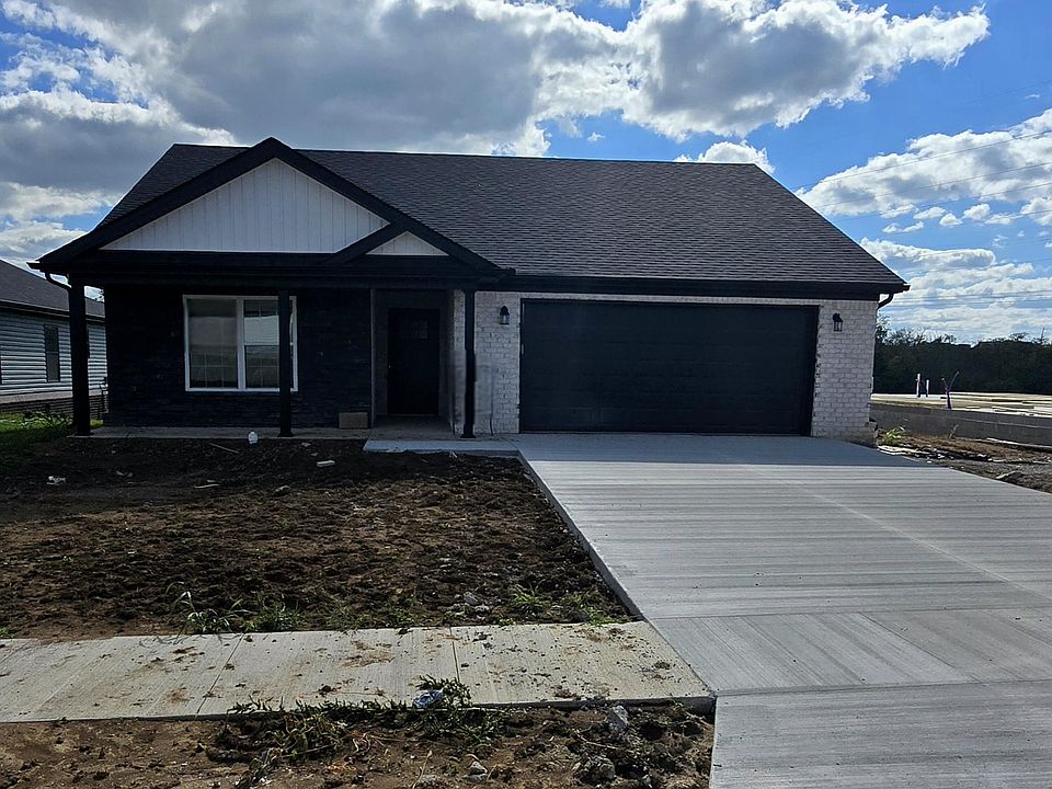 1st image of 421 Yosemite Ln