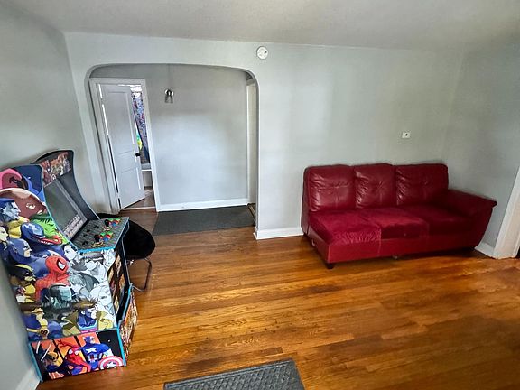 5th image of 3109 Chesham St
