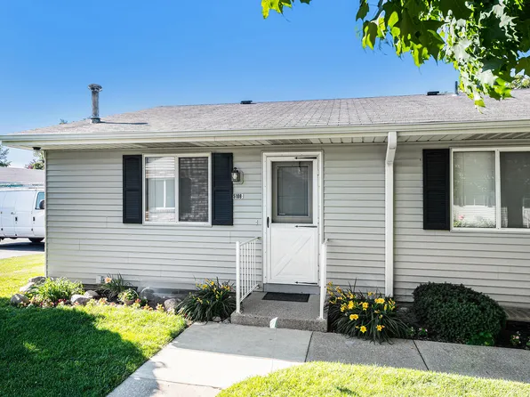 5108 Green Meadow Rd, Kalamazoo, MI 49009