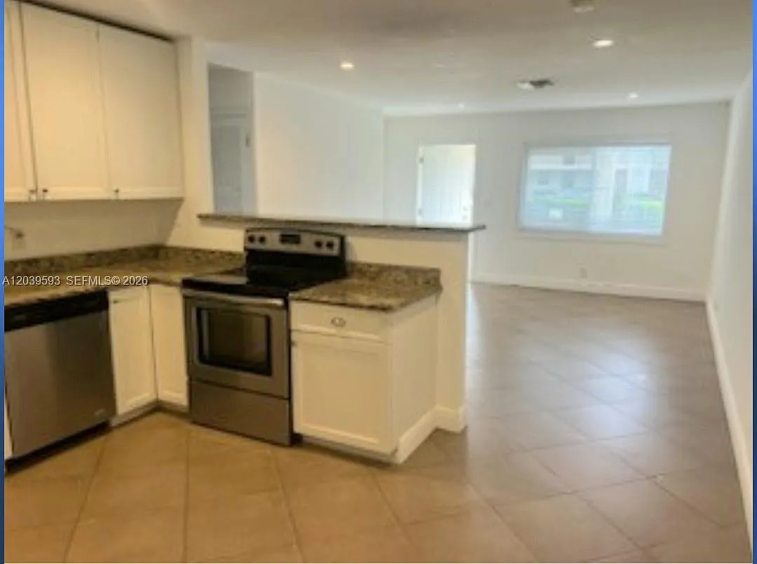 North Palm Beach Village — Photo 3