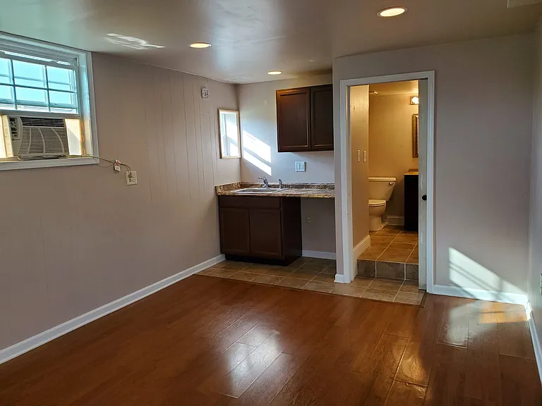 7514 Boriss Dr — Photo 4