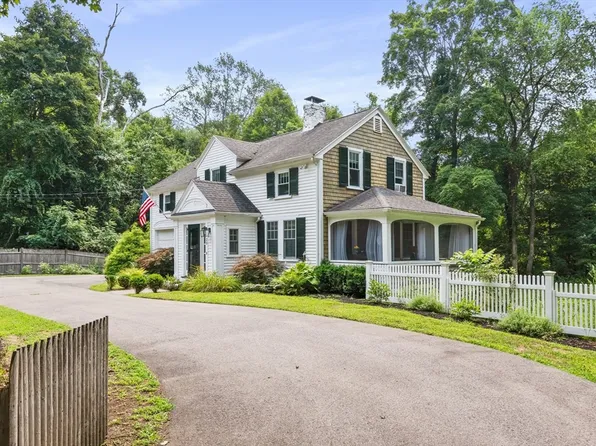 20 Lake St, Sherborn, MA 01770