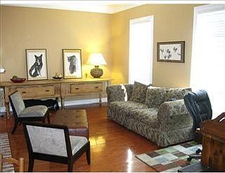 3rd image of 901 Beau Chene Dr