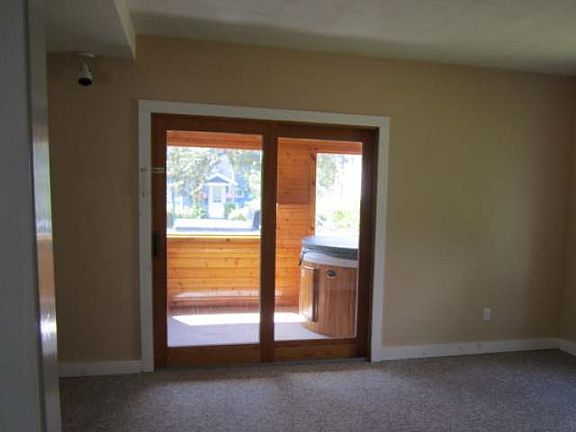 4th image of 127 E Somo Ave #E