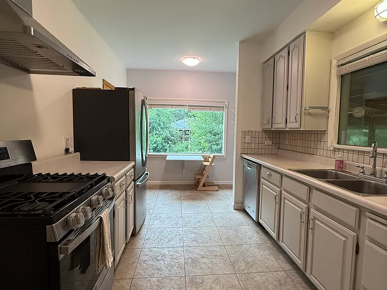 109 Lakeview Blvd — Photo 13