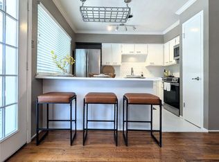 4040 San Felipe St APT 211, Houston, TX 77027