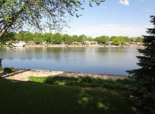 631 Hazelwood Dr, Lincoln, NE 68510