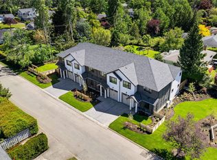 3333 Henderson Rd #4, Oak Bay, BC V8Z3P3