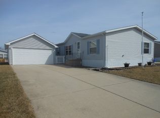 245 Poppy Ln, Matteson, IL 60443