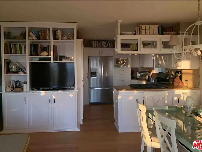 73A Surfside Ave — Photo 5