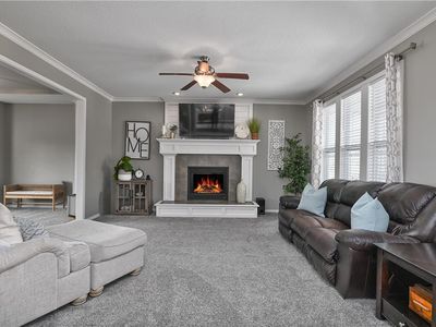 5200 Meadowsweet Ln, Shawnee, KS, 66226
