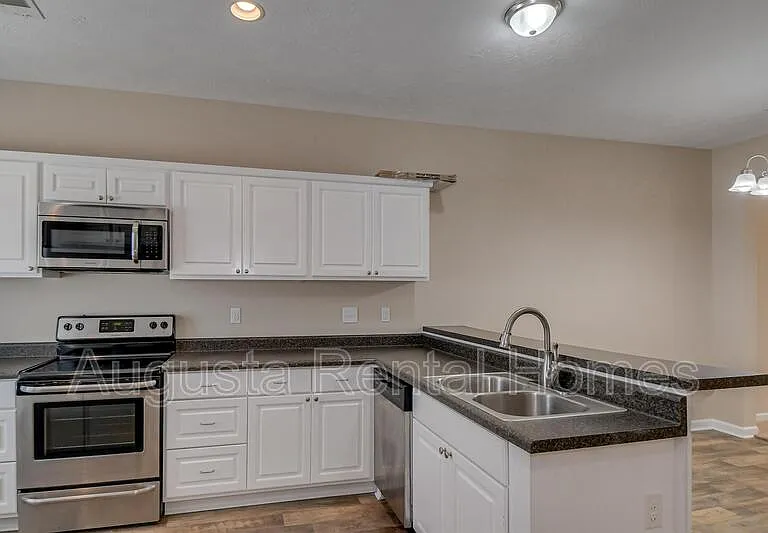 207 Old Berzelia Rd — Photo 11