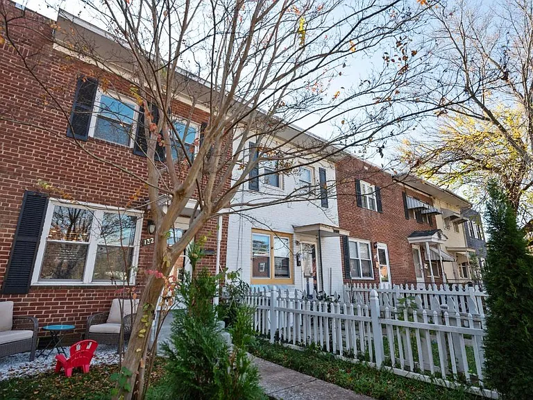 132 Dale St — Photo 4