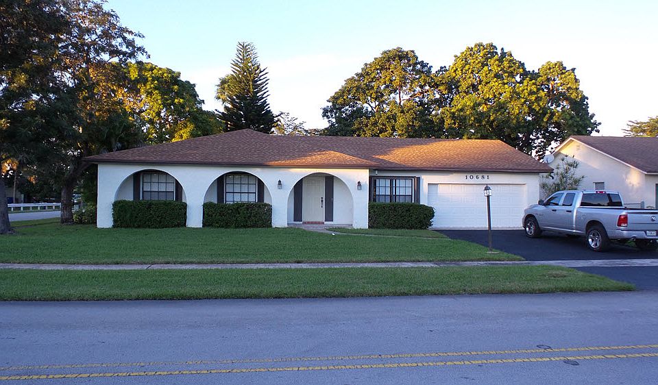 1st image of 10681 NW 21st St