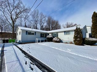 519 Sunflower Dr, Liverpool, NY 13088