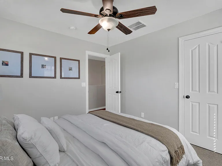11512 Robert Lennox Dr — Photo 29