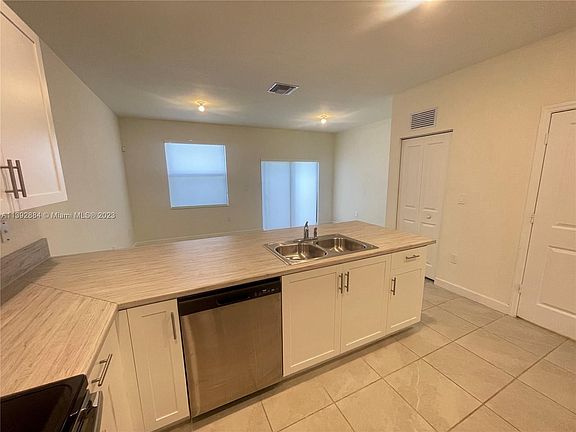 5th image of 11378 W 34th Way #11378
