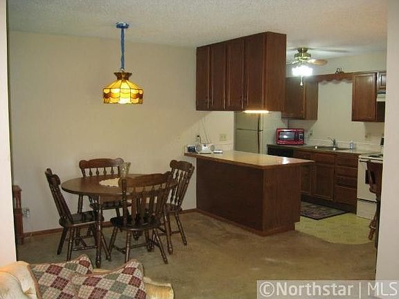 3rd image of 747 Parkside Dr