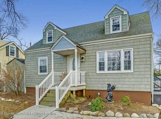 873 Main St, Belford, NJ 07718