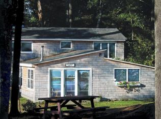 909 N Brookfield Rd, Oakham, MA 01068