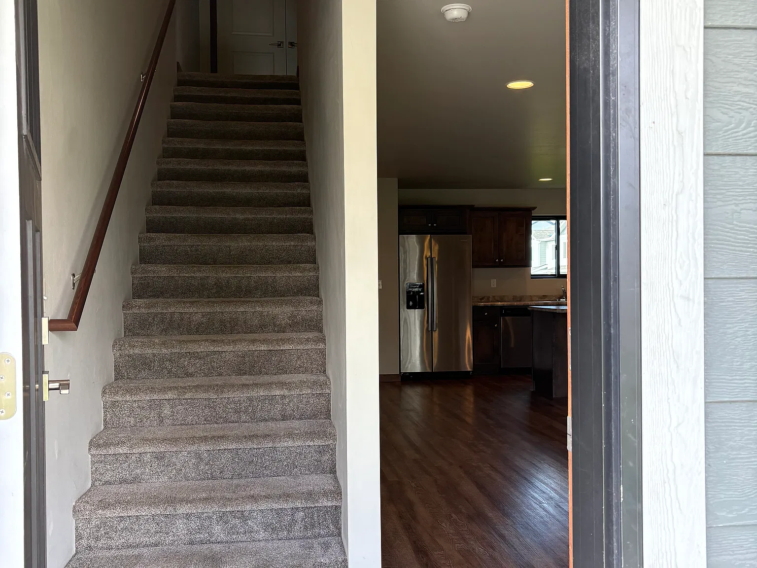2 bed, 2.5 bath, 1320 sqft, $2,400 — Photo 4