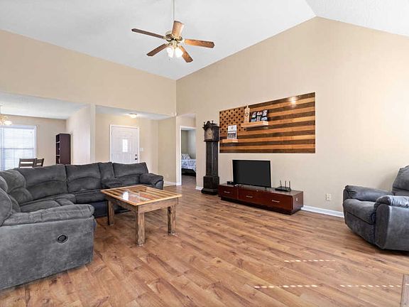 5th image of 1957 Whirlaway Cir