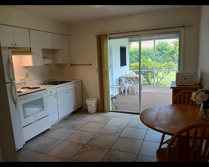 4635 SE 5th Pl — Photo 4