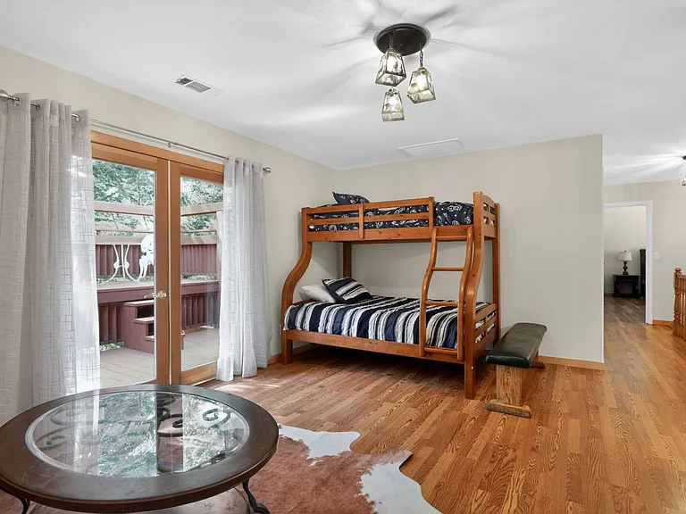 1401 Zion Way — Photo 20