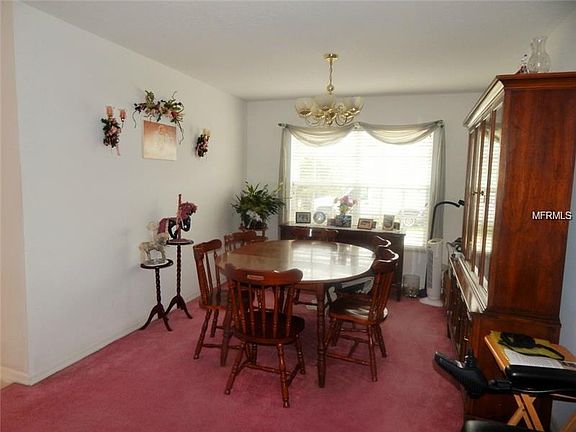 5th image of 1530 Oak Glen Ct