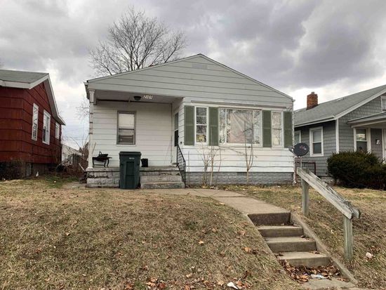 2109 Kendall St South Bend In 46613 Zillow