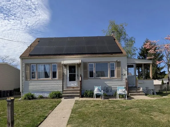 615 W Lincoln Ave, Magnolia, NJ 08049