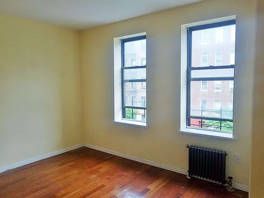 Rented by Julianna Realty Corp | media 8