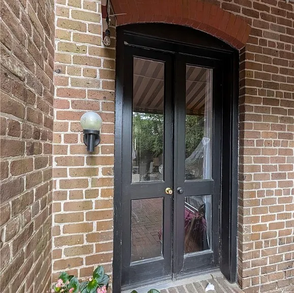 510 E State St — Photo 26